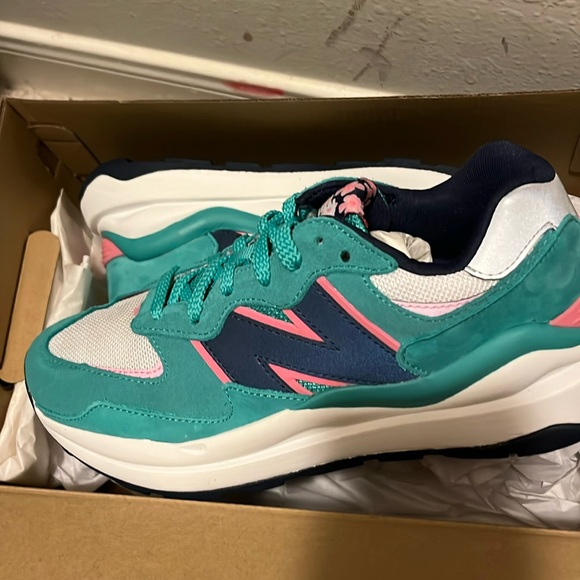 Shoes - Brand New never worn new balances